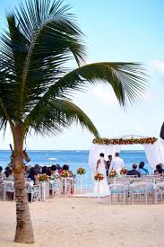 Beach Wedding At The C Beach Club Mauritius Beach Wedding Wedding Beach Club