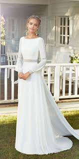 33 Cute Modest Wedding Dresses To Inspire Wedding Forward Plain Wedding Dress Wedding Dresses Modest Wedding Dresses