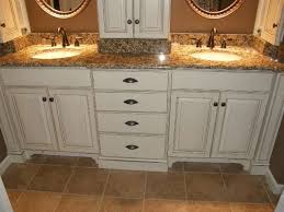 Bathroom Vanities With Tower Storage Double Vanity With Center Drawer Stack Provides Ample Storage Bathroom Vanity Double Vanity Bathroom Trendy Bathroom