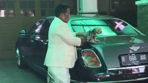 Hotman Paris Hutapea Jelaskan Tingkah Polah Anjing Lucunya Setiap Pagi Warta Kota