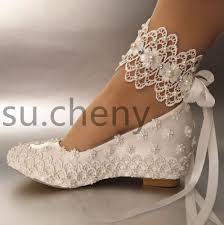 Su Cheny 2 Wedge White Silk Satin Lace Pearl Ribbon Wedding Shoes Size 5 11 Ebay Wedding Shoes E In 2020 Wedge Wedding Shoes Wedding Shoes Bride Wedding Shoes
