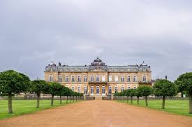 Statley Home Hidden Within Bedfordshire Wrest Park Best Wedding Venues Wedding Venues Uk Wedding Venues