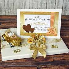 Wer Kennt Das Problem Nicht Man Ist Zu Einer Goldenen Hochzeit Eingelad Geschenke Zur Goldenen Hochzeit Hochzeit Geschenk Geld Geldgeschenk Goldene Hochzeit
