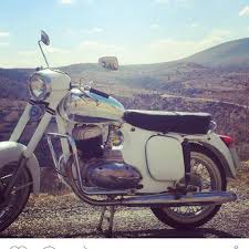 Jawa Motorcycles On Instagram Jawa 250cc In White Repost Sezginbaykal Jawa Jawamotorcycles Com Jawamotorcyc Motorcycle Vintage Motorcycles Vintage Bike