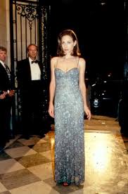 Pin By Selva Moya On Gowns Susan Dress Claire Forlani Dresses