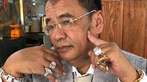 Malu Saat Bertemu Konglomerat Pemilik Kapal Batu Bara Hotman Paris Berlianku Sudah Tak Ada Artinya Halaman All Tribun Wow