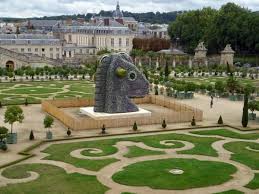Cent Mille Fleurs Pour Split Rocker Oeuvre Monumentale De Jeff Koons A Versailles Esculturas Arte Moderno Arte
