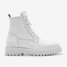 Black Boots White Sole Logan Harbor White Boots In 2020 White Boots White Leather Boots Boots