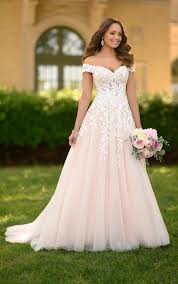Romantic A Line Wedding Gown With Organic Leaf Pattern Stella York Wedding Dresses Spring Wedding Dress Wedding Dresses Lace Ball Gowns Wedding