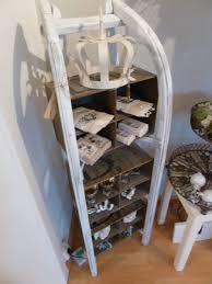 Originelles Shabby Schlitten Regal Sledge Shelf Mit Bildern Bucherregal Diy Shabby Deko Deko