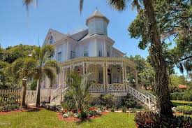 The Old Pineapple Inn Historic Bed And Breakfasts At Melbourne Fl With Images Wedding Venues Melbourne Florida Wedding Venues Wedding Venues Florida Orlando