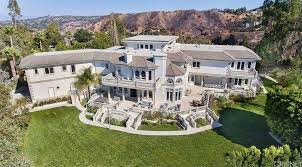 Der 20 Jahrige Youtube Star Jake Paul Nervt Gerne Seine Nachbarn Deshalb Sollten Die Nachbarn Seine Open Listings Jake Paul Mansions Calabasas Homes