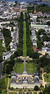 Poppelsdorf Palace And Allee Bonn North Rhine Westphalia Germany Deutschland Burgen Bonn Deutschland Schone Orte