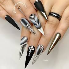 Black And White Nail Ideas 2020 Inspiring Stiletto Nails To Win Over You Naildesignsjournal Com In 2020 Black And White Nail Designs Stiletto Nails White Nail Designs
