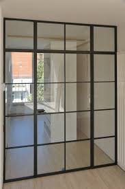 Astreine Glastrennwand Im Industrial Look Glastrennwand Glaswand Bauhausstil