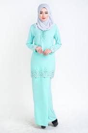 Baju Kurung Moden Dgn Lace Lovelysuri Model Pakaian Model Baju Wanita Brokat
