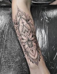 Filigranes Unterarm Tattoo Mandala Ornamente Unterarm Tattoo Tattoo Und Piercing S Tattoo