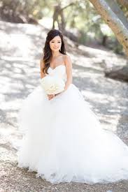 Looking Beautiful Wedding Hairstyles For Strapless Dresses 24 Strapless Dress Hairstyles Hairdo Wedding Bride Hairstyles