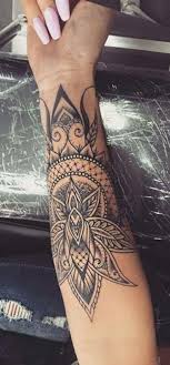 Heilige Geometrische Mandala Unterarm Tattoo Ideen Fur Frauen Lotus Arm Tat Ideen Unterarm Tattoo Tattoo Ideen Unterarm Frau Unterarm Tattoo Frauen