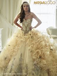 Moda 2000 Elegant Vintage Gold Quinceanera Dress Follow Us On Instagram For Daily Updates Moda Pretty Quinceanera Dresses Quinceanera Dresses Quince Dresses