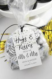Hugs And Kisses Mr Mrs Wedding Favors Wedding Favor Tags Bridal Shower Favors Personalized Wedding Treat Tags Set Of 12 Tags In 2020 Wedding Shower Favors Wedding Favors Fall Wedding Favor Tags