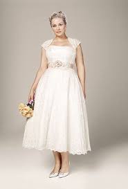 20 Of The Most Vintage Tea Length Wedding Dresses For Older Bride Plus Size Wedding Dress Short Plus Size Wedding Dresses With Sleeves Tea Length Dresses