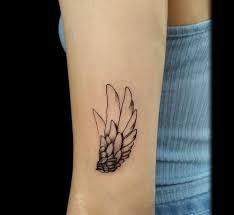 50 Wunderschone Engel Flugel Tattoos Designs Ideen 2018 Neu Tatto Ideen 2018 Tatowierungen Engelsflugel Tattoos Tattoos