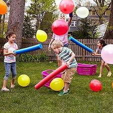 Outdoor Birthday Party Activities For Toddlers 32 Fun Diy Backyard Games To Play For Kids Adults Kids Party Games Business For Kids Kids Playing
