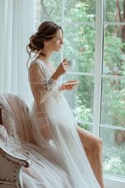 Pin Von Hans Jorg Mummert Auf Kaffeepause In 2020 Brautmode Hochzeit Boudoir Braut