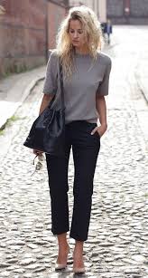 Chic And Stylish Work Look For Ladies Chic Work Outfit Casual Chic Outfit Work Outfits Women