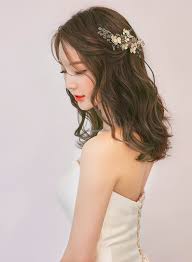 Korea Famous Beauty Salon Culture And Nature 2019 Wedding Package Mr K Korea Pre Wedding Everyda In 2020 Asian Bridal Hair Bride Hairstyles Korean Wedding Hair