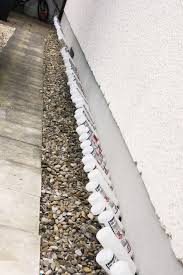 Veinal Horizontalsperre Gegen Aufsteigende Feuchtigkeit Im Mauerwerk Mauerwerk Mauer Aussenputz