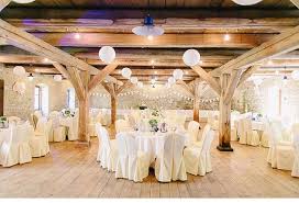 Maria Und Michael Vintage Hochzeit Auf Burg Wanzleben Von Carmen And Ingo Photography Hochzeitsguide Vintage Hochzeit Hochzeit Burg Hochzeit