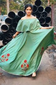 Pin By Sthefanny Negrete On Aniyeyet Kayya Fitness Fashion Outfits Traditional Indian Dress Girly Fashion