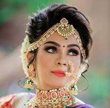 Pinterest Shikachand Indian Bride Beautiful Lhengas Bridal Makeup Bridal Indian Bridal Hairstyles Indian Bridal Makeup Bridal Hairstyle Indian Wedding