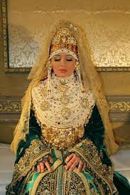 A Traditional Wedding Dress Moroccan Bride Moroccan Dress Moroccan Fashion