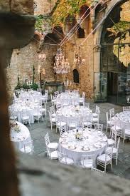 Wecken Sie Ihre Innere Prinzessin 30 Schloss Hochzeit Ideen Modekreativ Com Hochzeit Burg Hochzeit Schloss Hochzeit In Italien