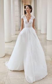 16 Cocktail Party Dress From Carla Ruiz Collection Aw 2019 2020 In 2020 With Images Wedding Dresses Dresses Bridal Gowns