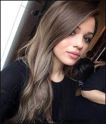 Die Besten 25 Dunkel Aschblond Ideen Auf Pinterest Dunkle Einfache Frisuren Ash Brown Hair Color Hair Styles Light Brown Hair