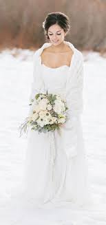 40 Stylish Reasons To Have A Winter Wedding Winter Wedding Dress Wedding Dress Outfit Winter Bride