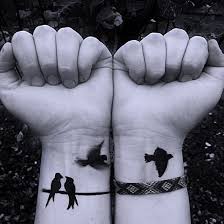 Family Birds On A Wire Tattoo Nature Bird Tattoo Art Trauer Tattoo Bild Tattoos Tatowierungen
