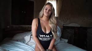 Who Is Kinsey Wolanski Champions League Pitch Invader Bio Wiki Age Boyfriend Vitaly Zdorovetskiy Video Memes Instagram Tank Top Fashion White Girls Skimpy Swimwear