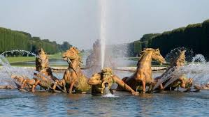 Que Savez Vous Du Chateau De Versailles Les Grandes Eaux Nocturnes Versailles Et Parc Floral