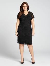 Laura Plus For Women Size 14 Look Lovely And Luxe In Lace This Gorgeous Evening Dress Is An Elegant Option To Wear On Any E Belle Robe La Dame En Noir Mode