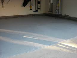 Garage Floor With Epoxy In Gray With Gray Flakes Concreterepairspecialist Com Concrete Decor Concrete Garage Floor