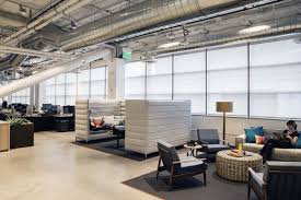 Les Locaux Industriels De Dropbox A San Francisco Office Design Inspiration Office Interior Design Office Interiors