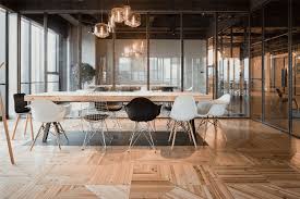 Modern Office Ignores Stereotypes In Favor Of An Original Design Office Interior Design Modern Office Design Contemporary Office