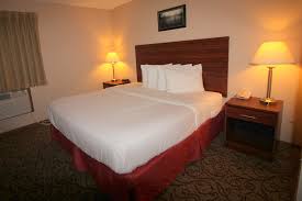 The Newly Remodeled Northern Inn Suites In Spicer Mn Is A Great Location For That Winter Getaway Close To Great Shopping D Hotel Suites Suites Hotel Motel