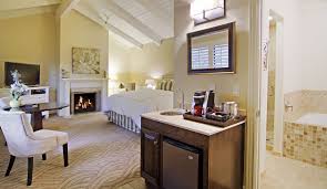 When Reserving Your Next Stay At Carriagehouseinn Use The Pinterestcode Pin For An Additional 20 00 O Carriage House Inn Luxury Accommodation Hotel Suites