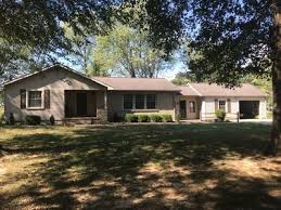 For Sale 197 500 This Is A Home And Neighborhood That You Could Easily Fall In Love With A One Owner Home For 61 Years Friendly Neighbors Property Paducah